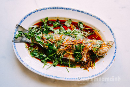 Cá hấp hành gừng, chỉ nhìn thôi đã không cưỡng nổi rồi!